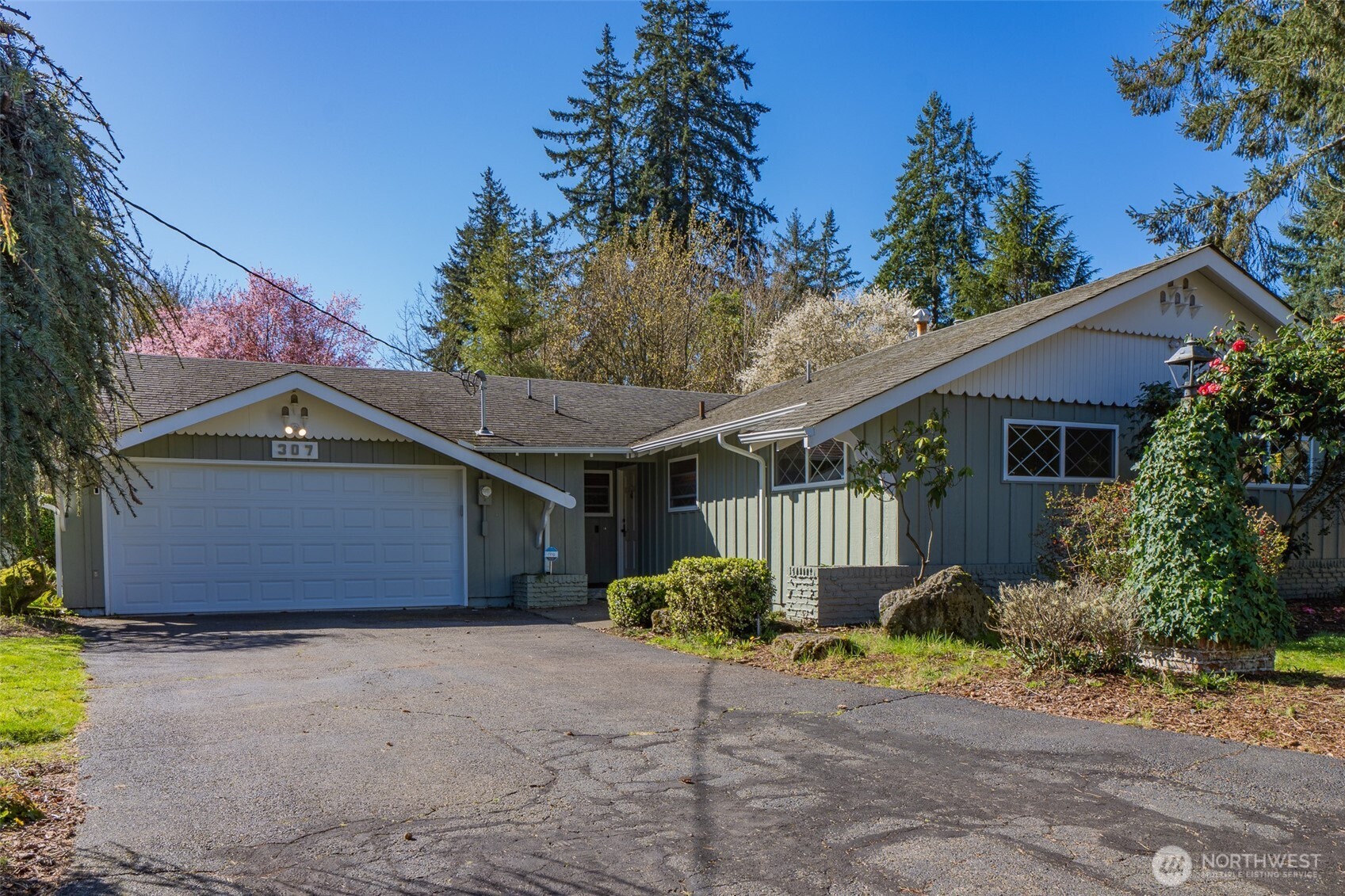 307 Ranger Drive SE, Lacey, WA 98503