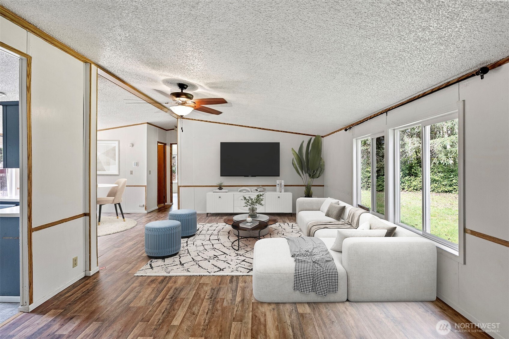 6044 SW Old Clifton Road , Port Orchard, WA 98367