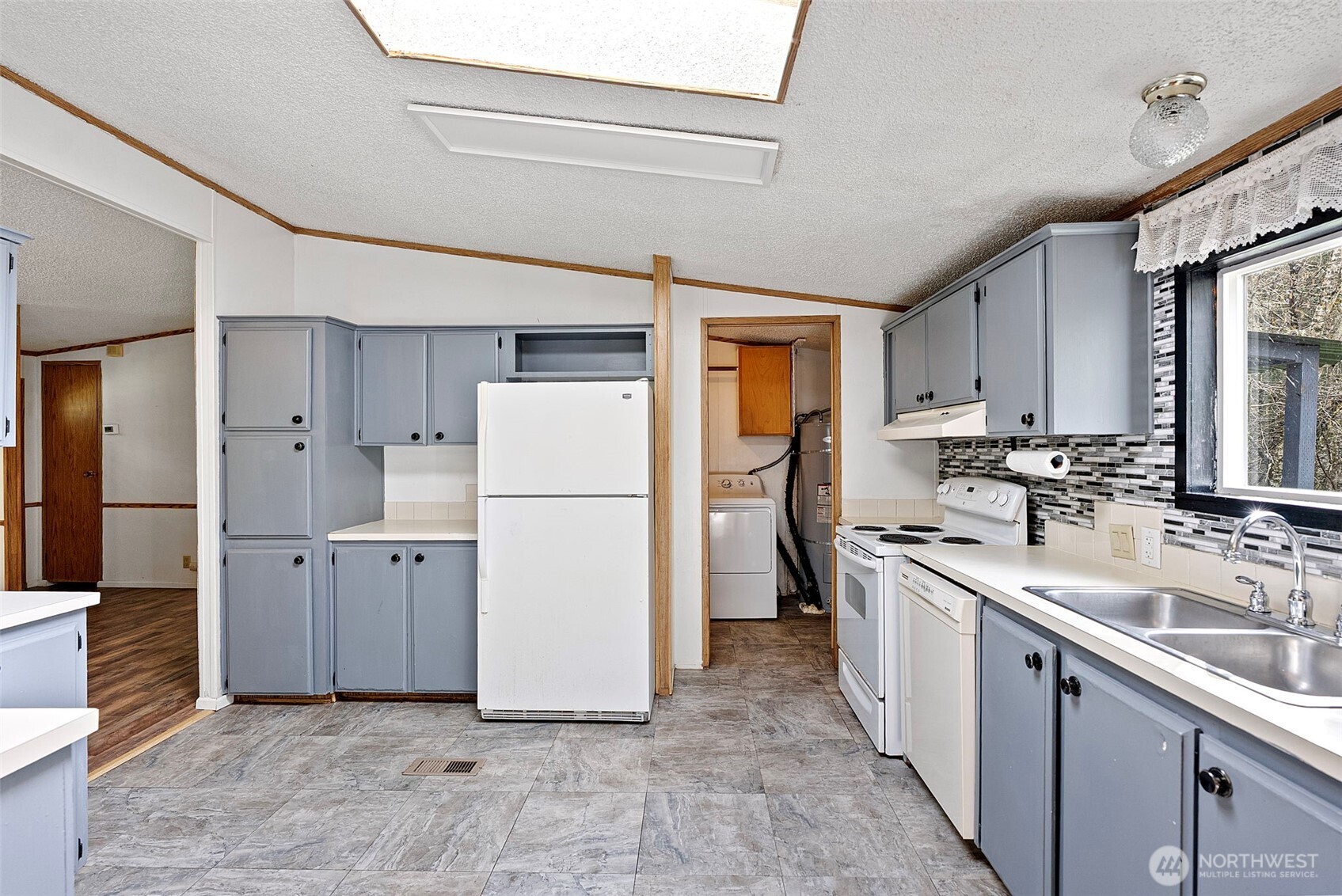 6044 SW Old Clifton Road , Port Orchard, WA 98367