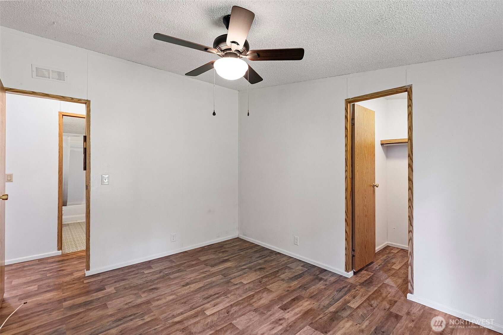 6044 SW Old Clifton Road , Port Orchard, WA 98367