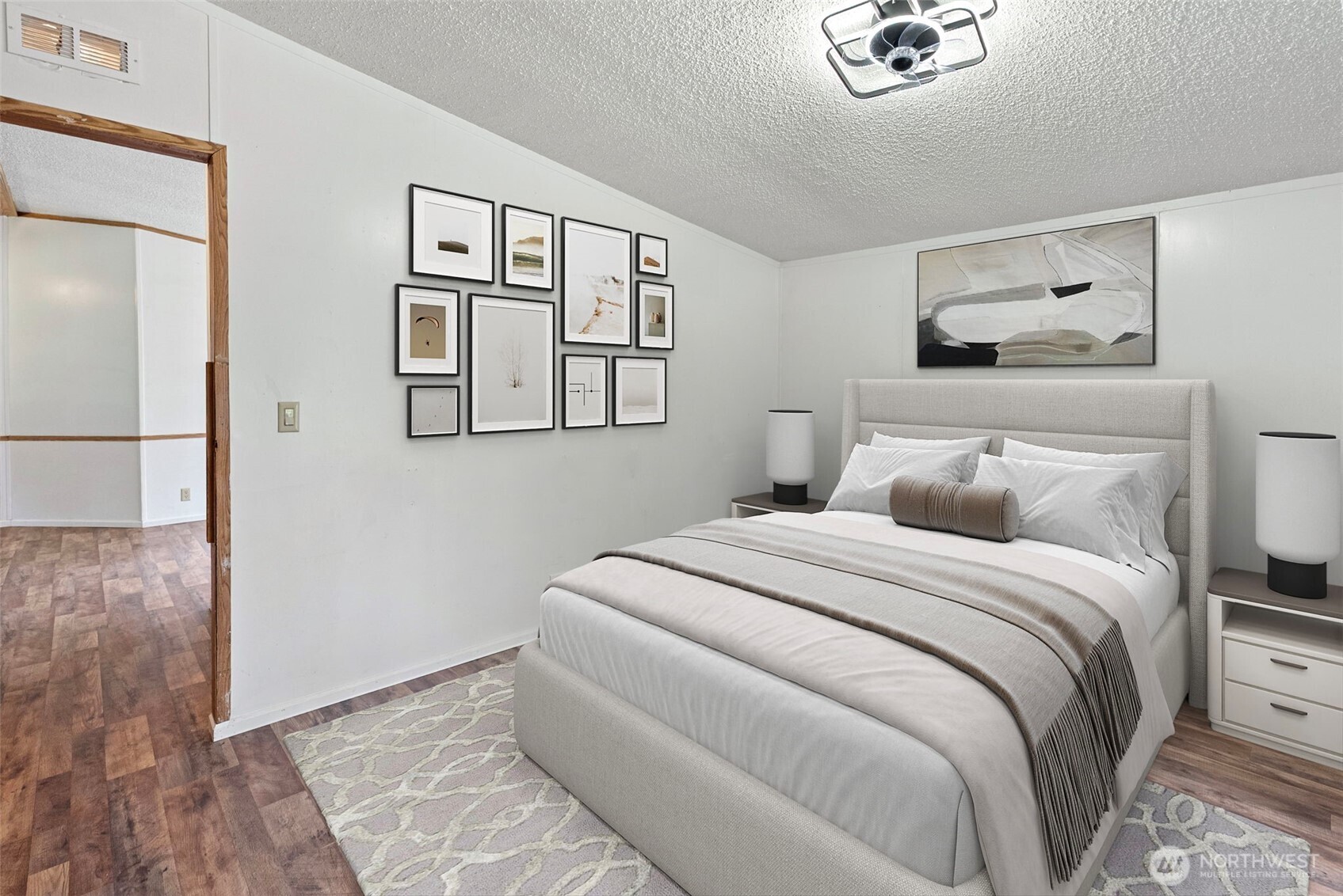 6044 SW Old Clifton Road , Port Orchard, WA 98367