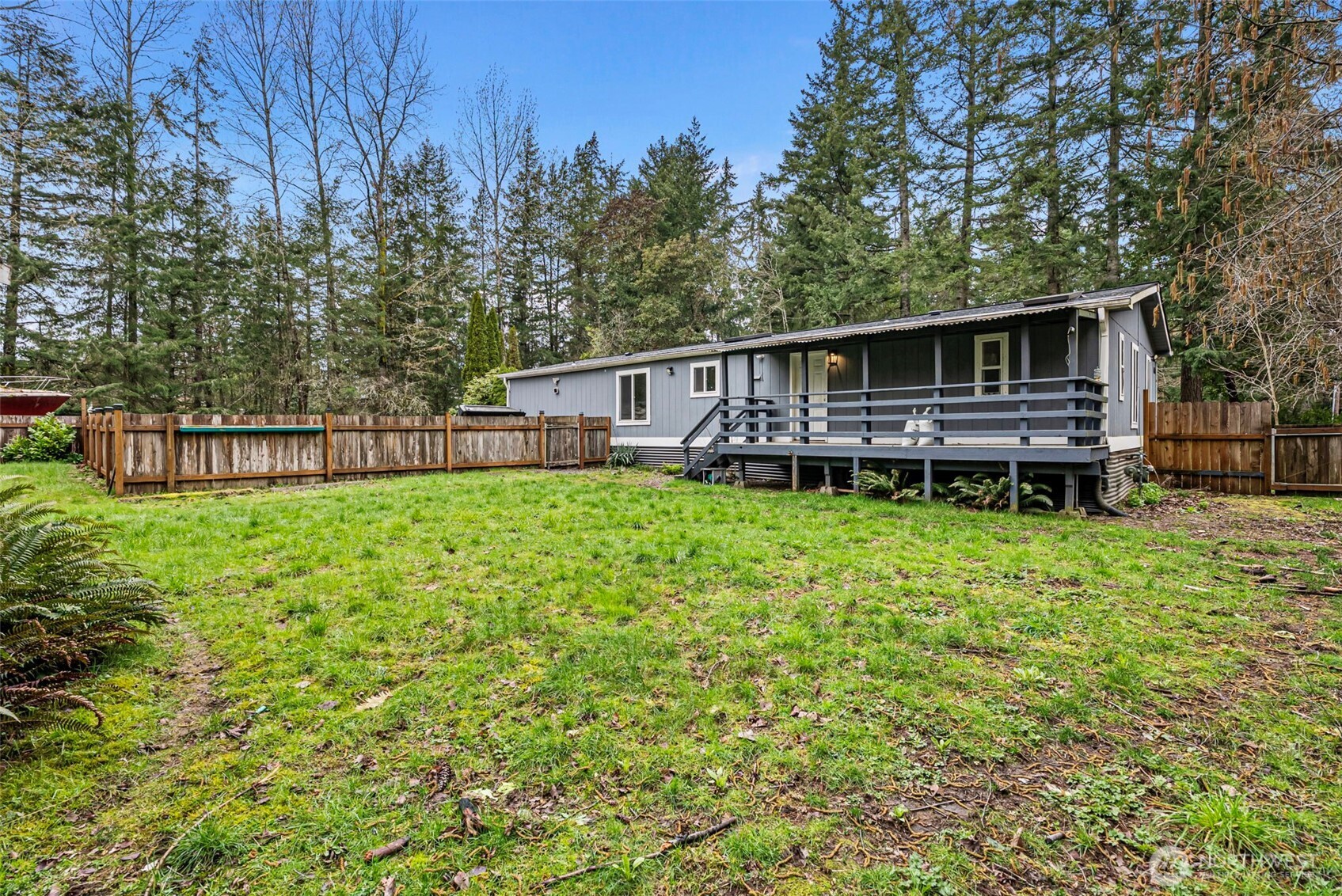 6044 SW Old Clifton Road , Port Orchard, WA 98367
