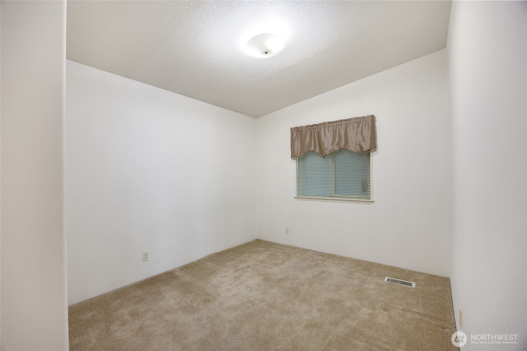 3010 W Peninsula Drive #97, Moses Lake, WA 98837