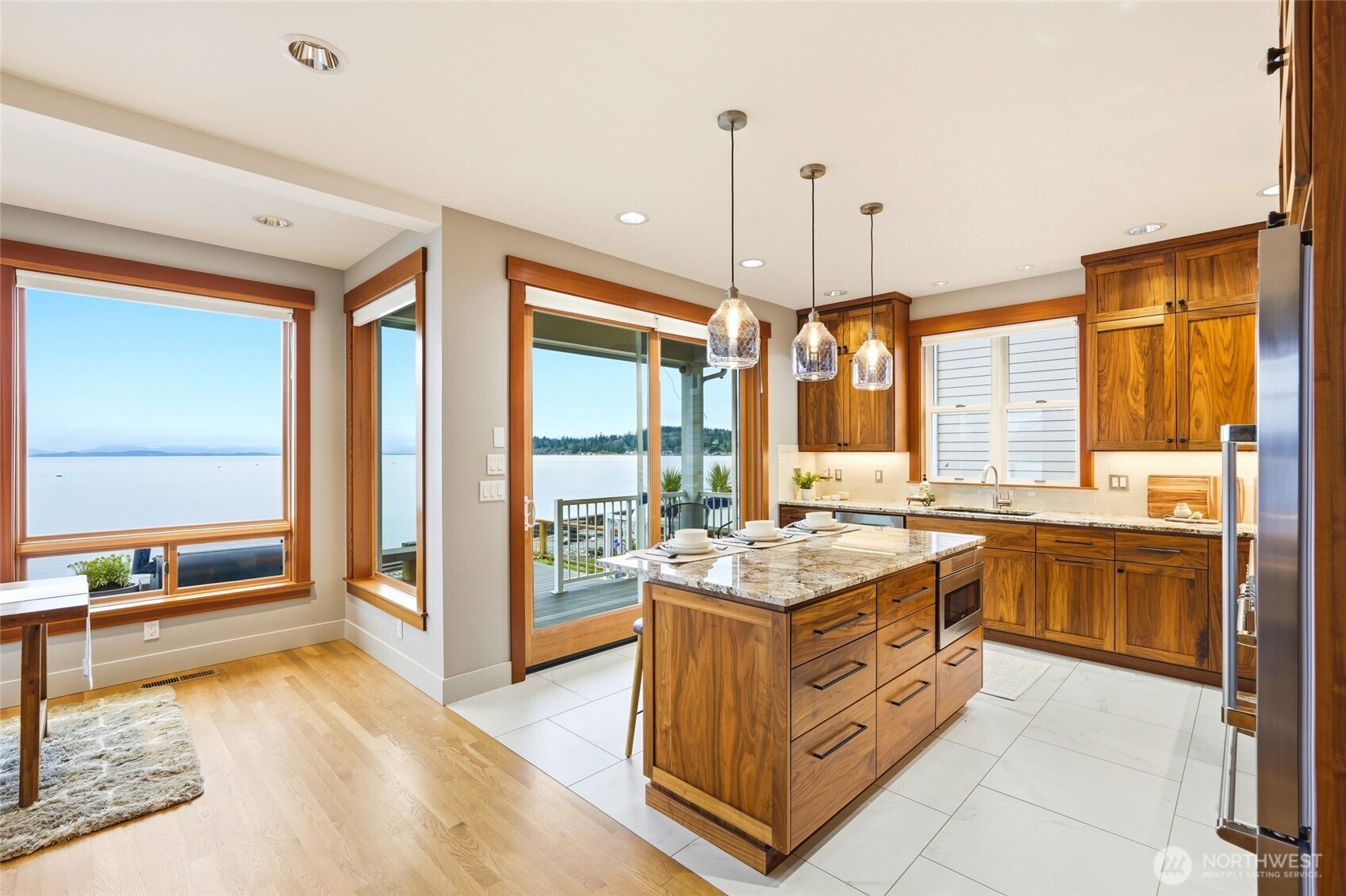 28 W North Camano Drive , Camano Island, WA 98282