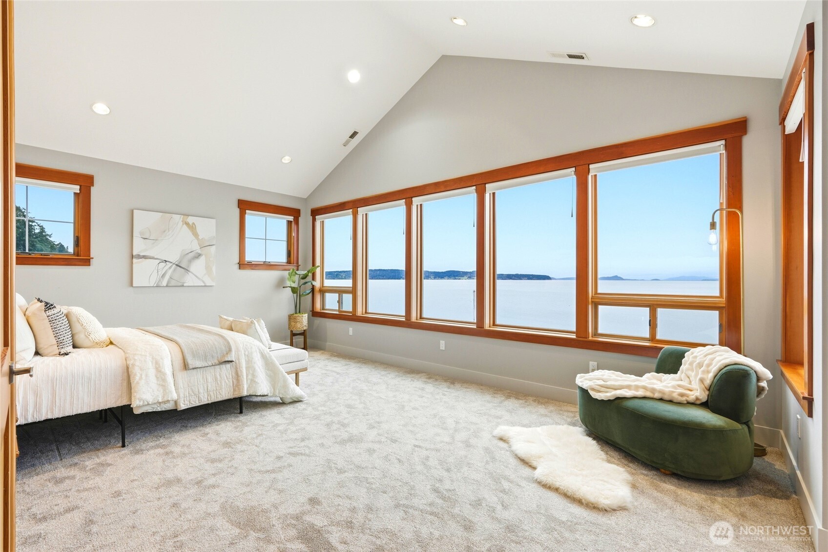 28 W North Camano Drive , Camano Island, WA 98282