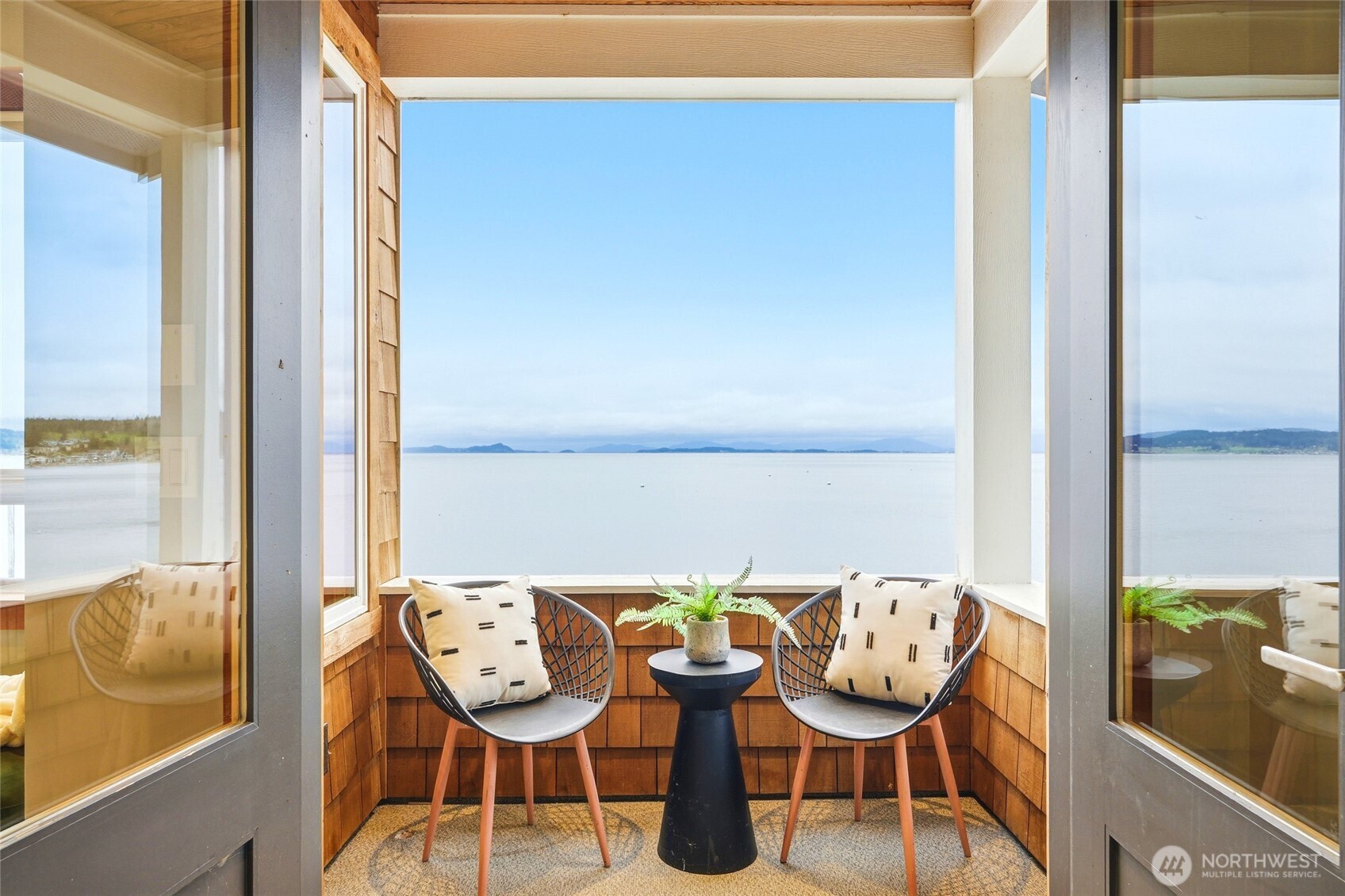 28 W North Camano Drive , Camano Island, WA 98282
