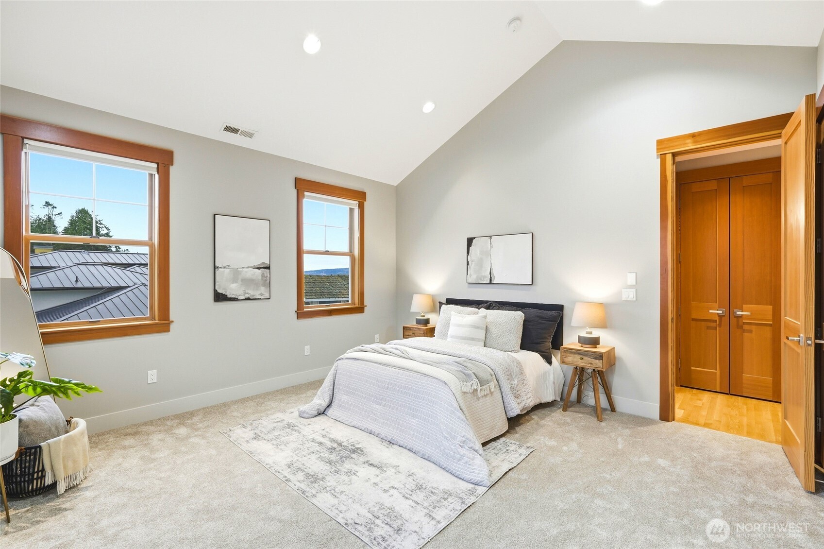 28 W North Camano Drive , Camano Island, WA 98282