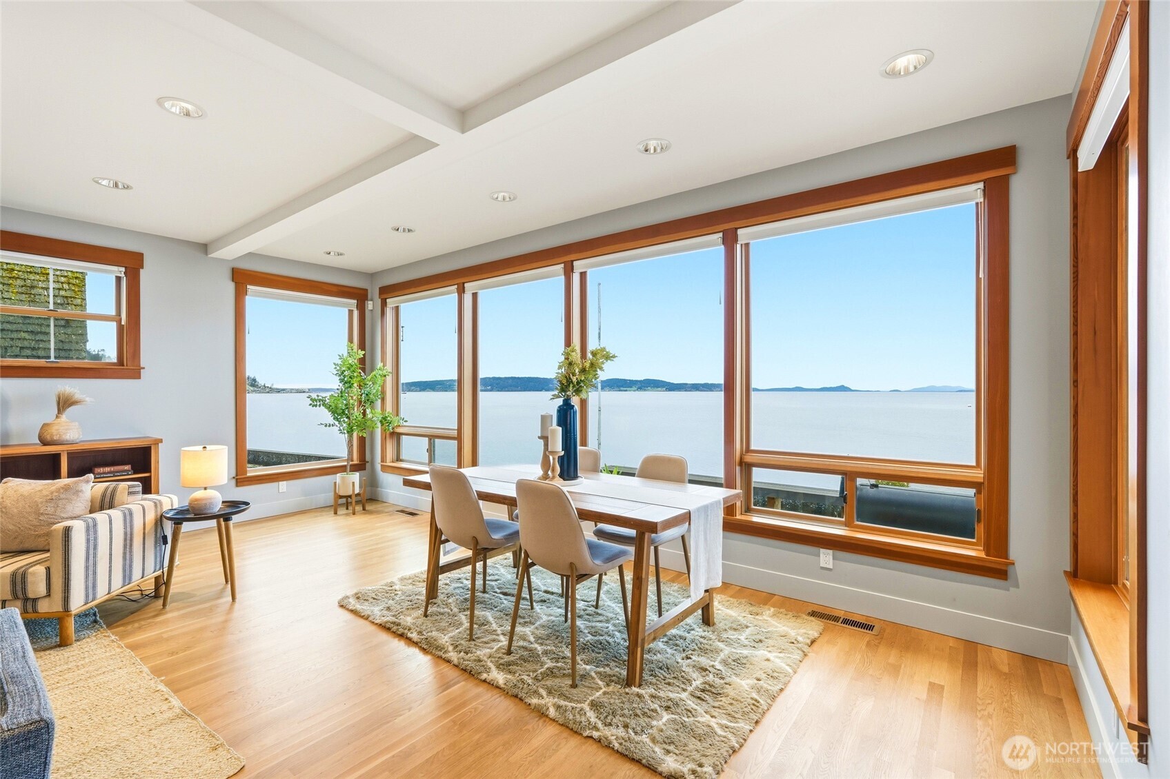 28 W North Camano Drive , Camano Island, WA 98282