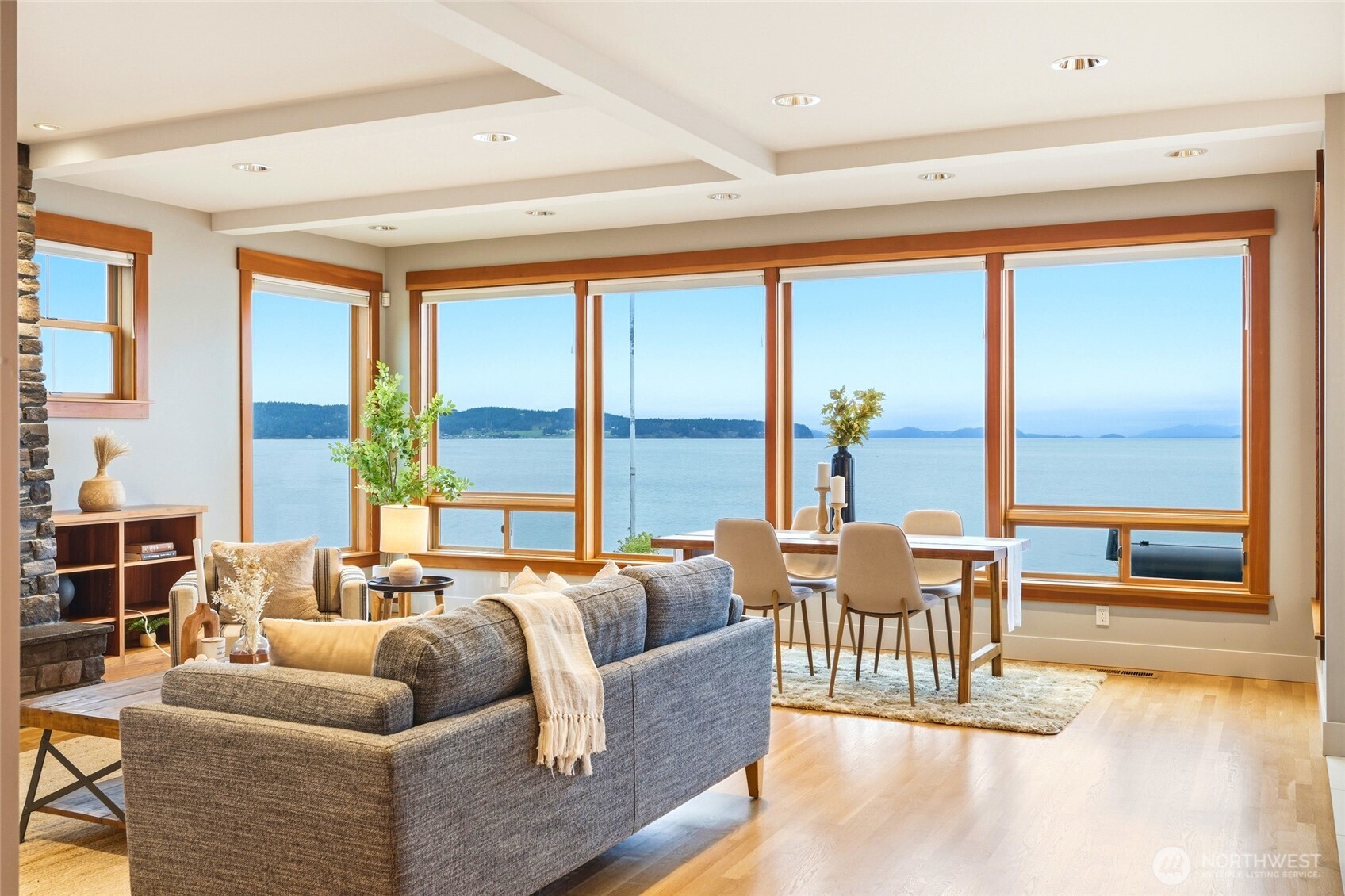 28 W North Camano Drive , Camano Island, WA 98282