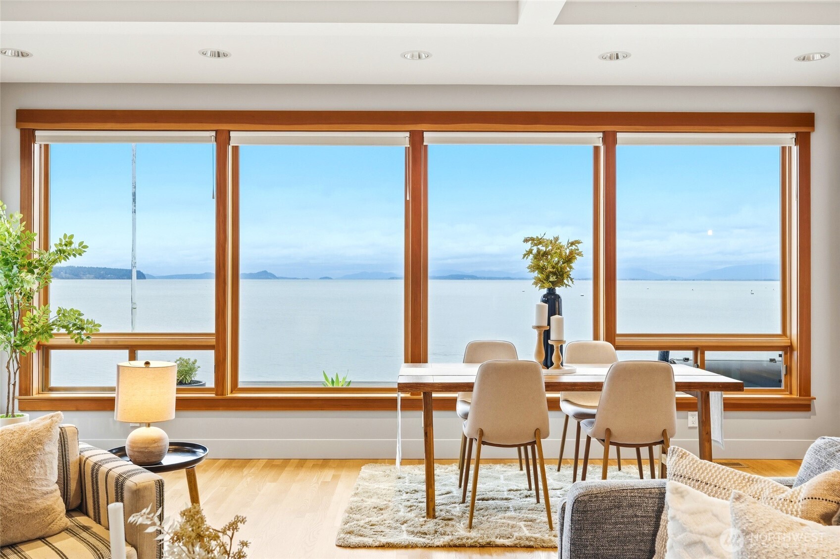 28 W North Camano Drive , Camano Island, WA 98282