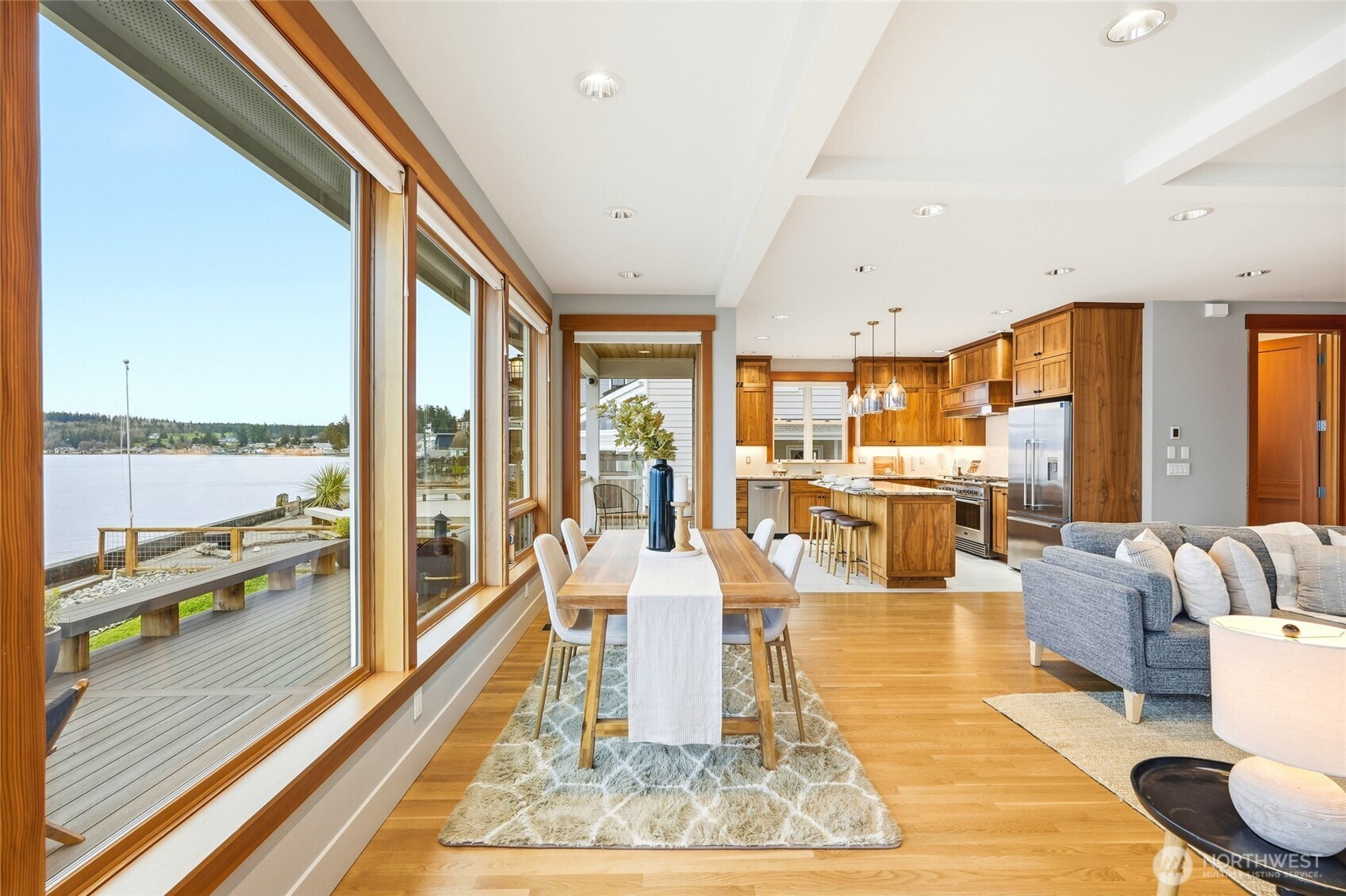 28 W North Camano Drive , Camano Island, WA 98282