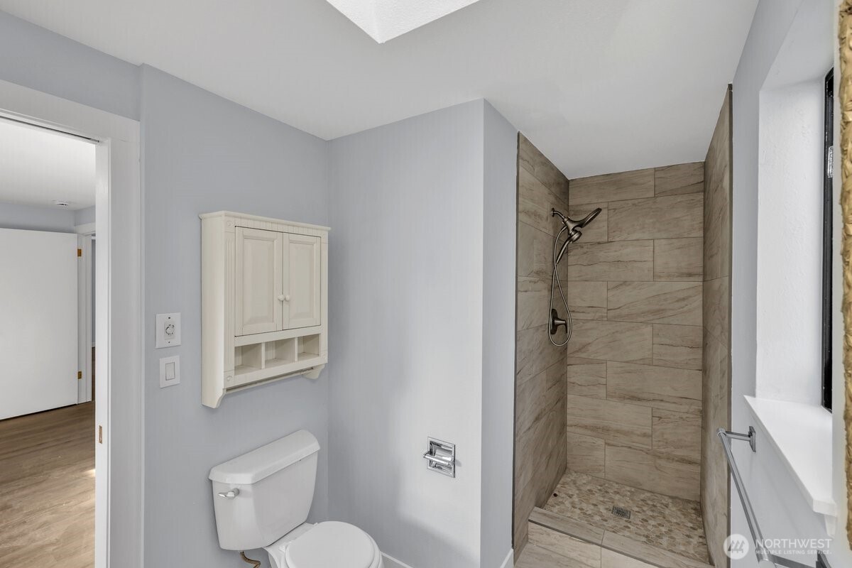 701 21st Street SE, Puyallup, WA 98372