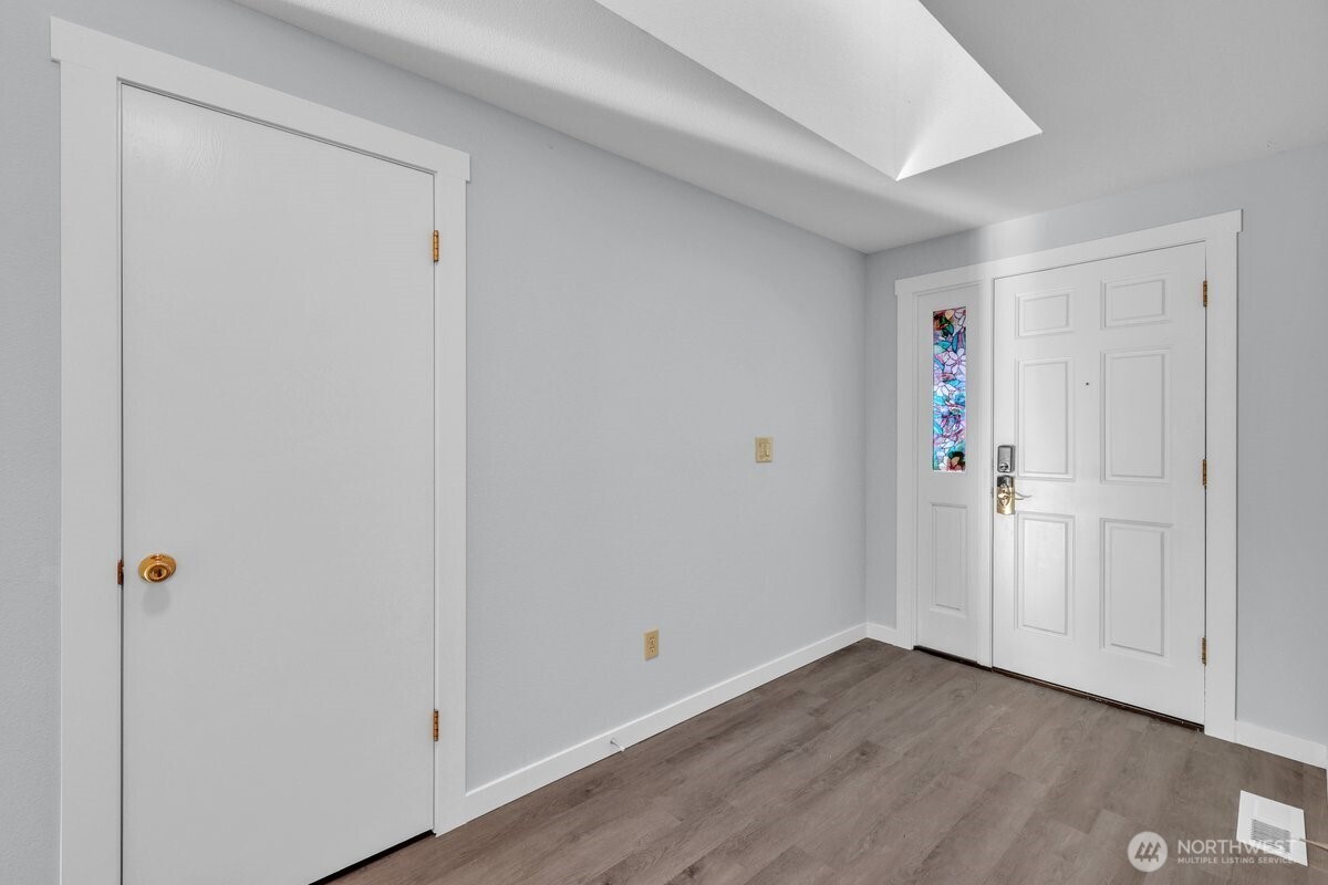 701 21st Street SE, Puyallup, WA 98372