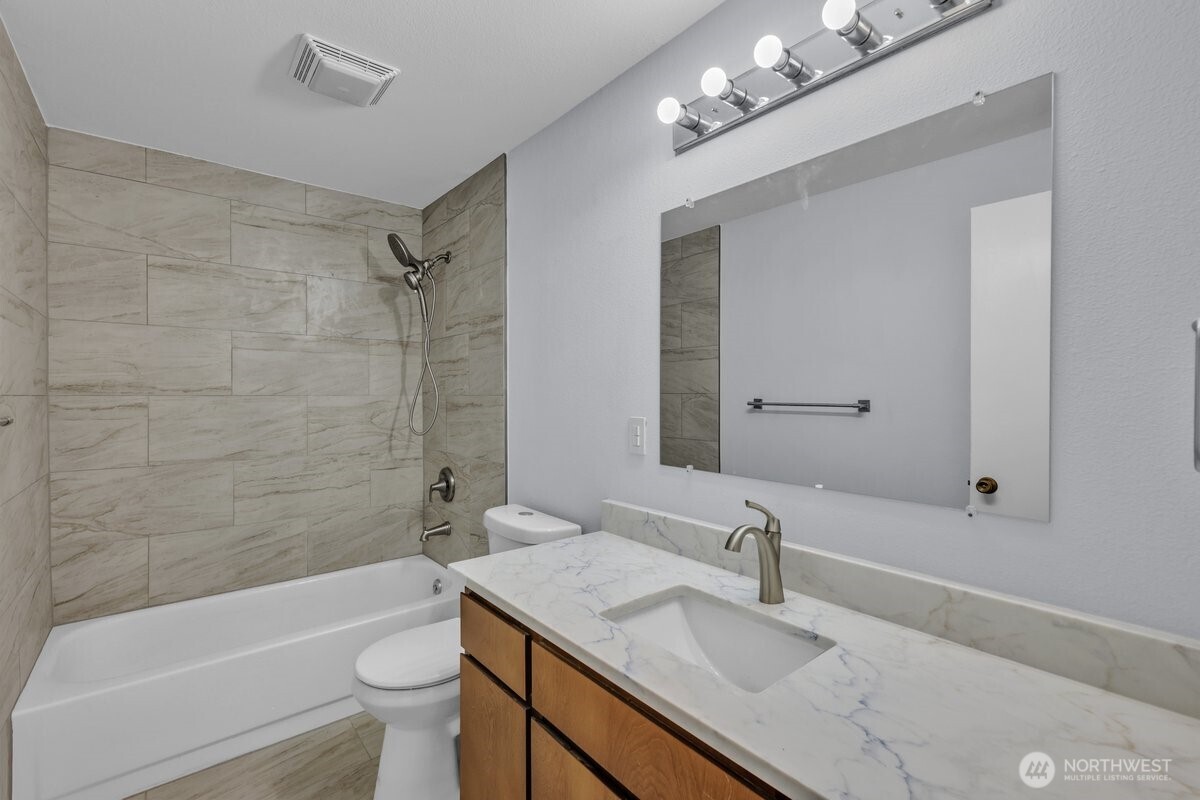 701 21st Street SE, Puyallup, WA 98372