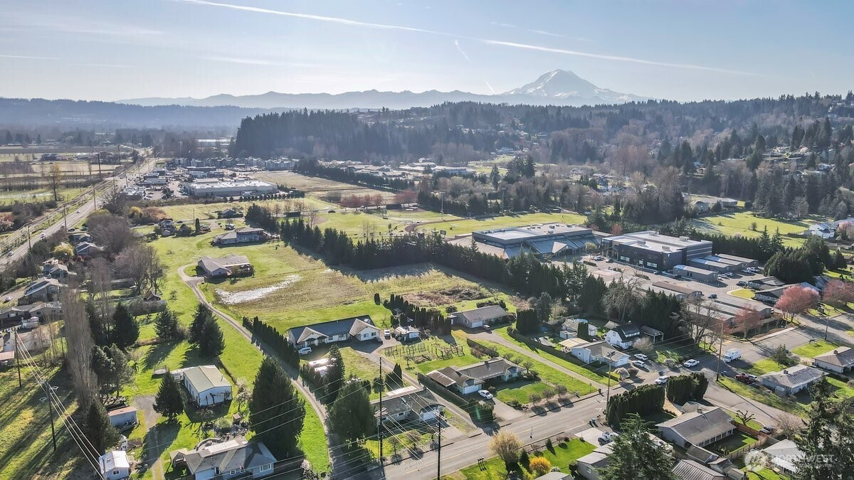 701 21st Street SE, Puyallup, WA 98372