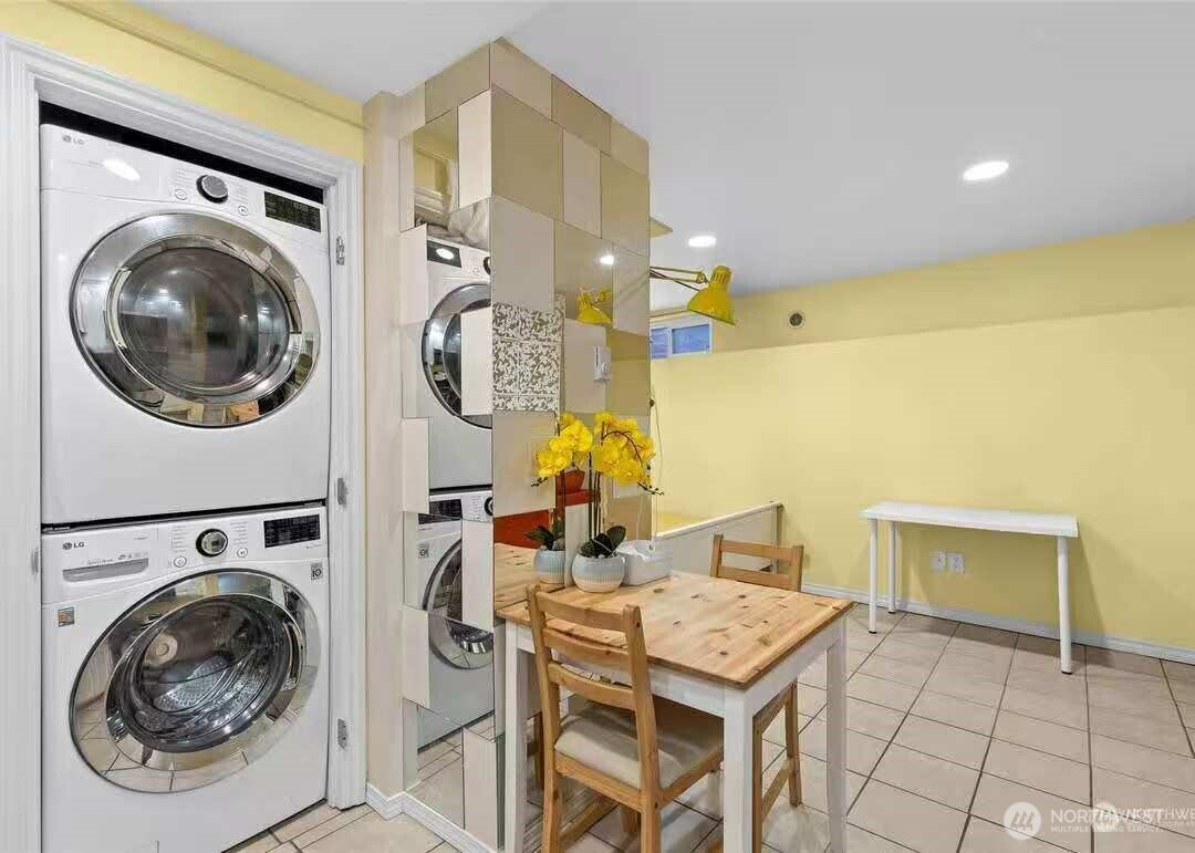 4525 S Henderson Street #103, Seattle, WA 98118