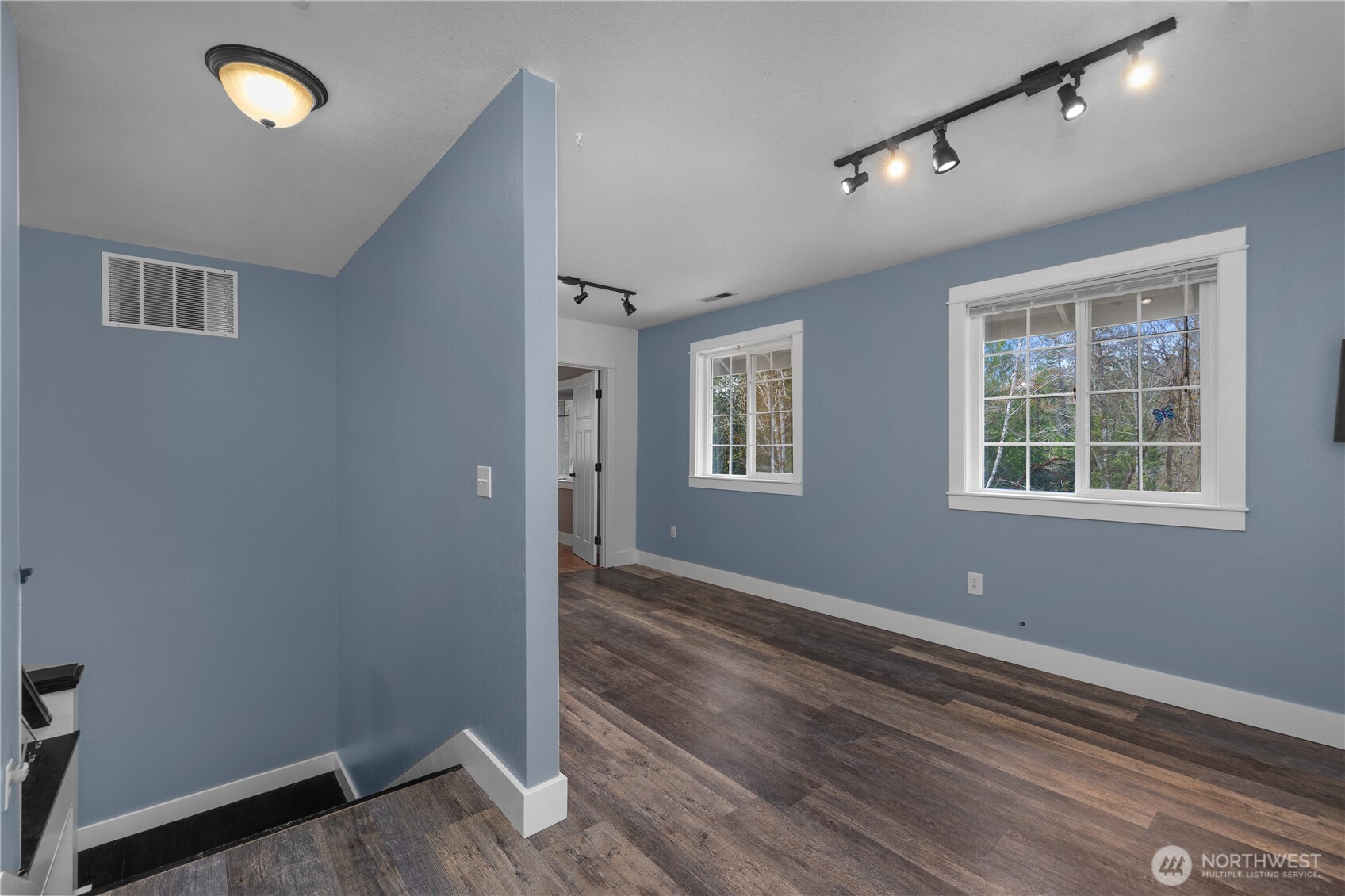 4048 Boardman Court NW, Olympia, WA 98502