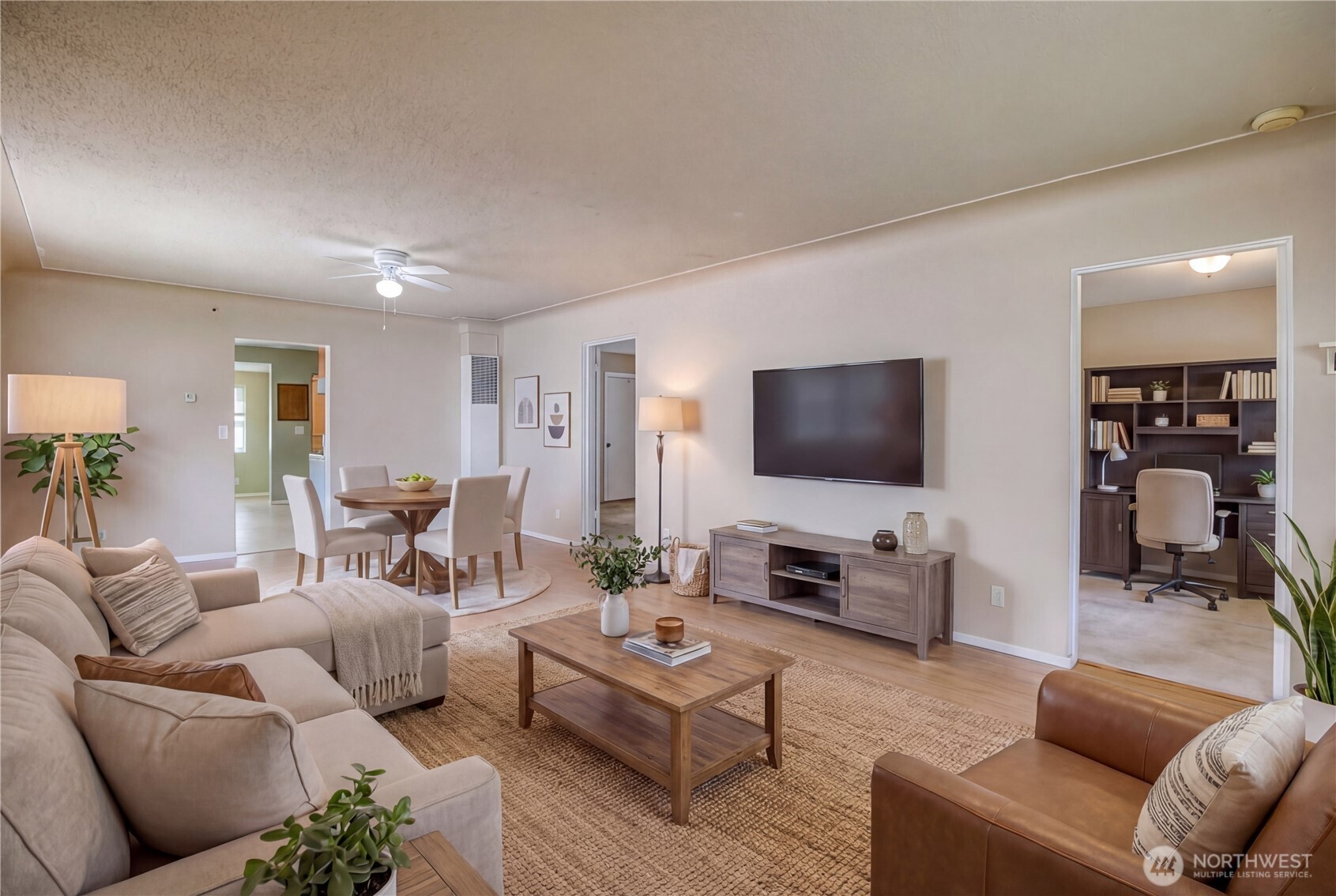 432 Eklund Avenue , Hoquiam, WA 98550