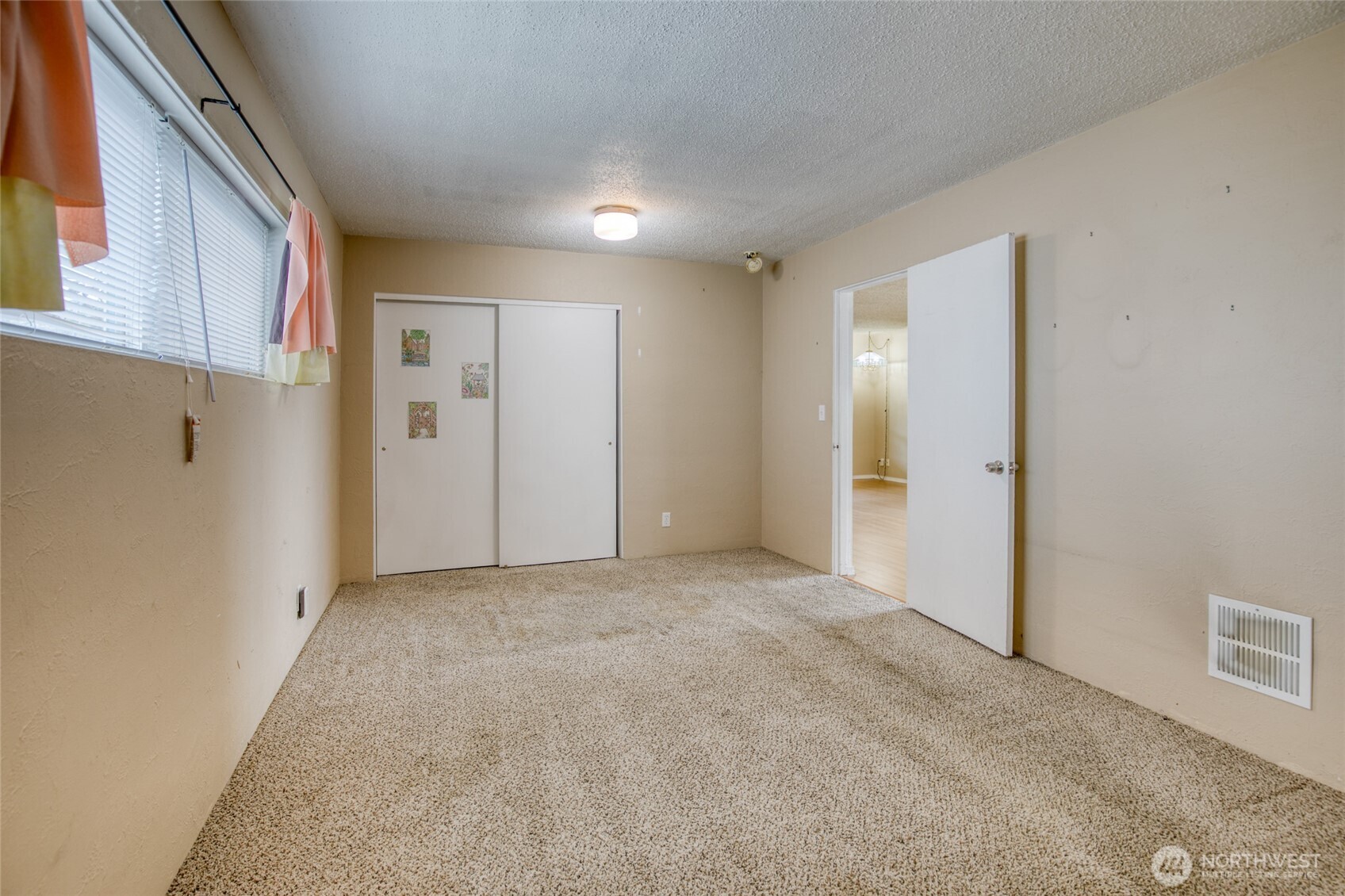 432 Eklund Avenue , Hoquiam, WA 98550