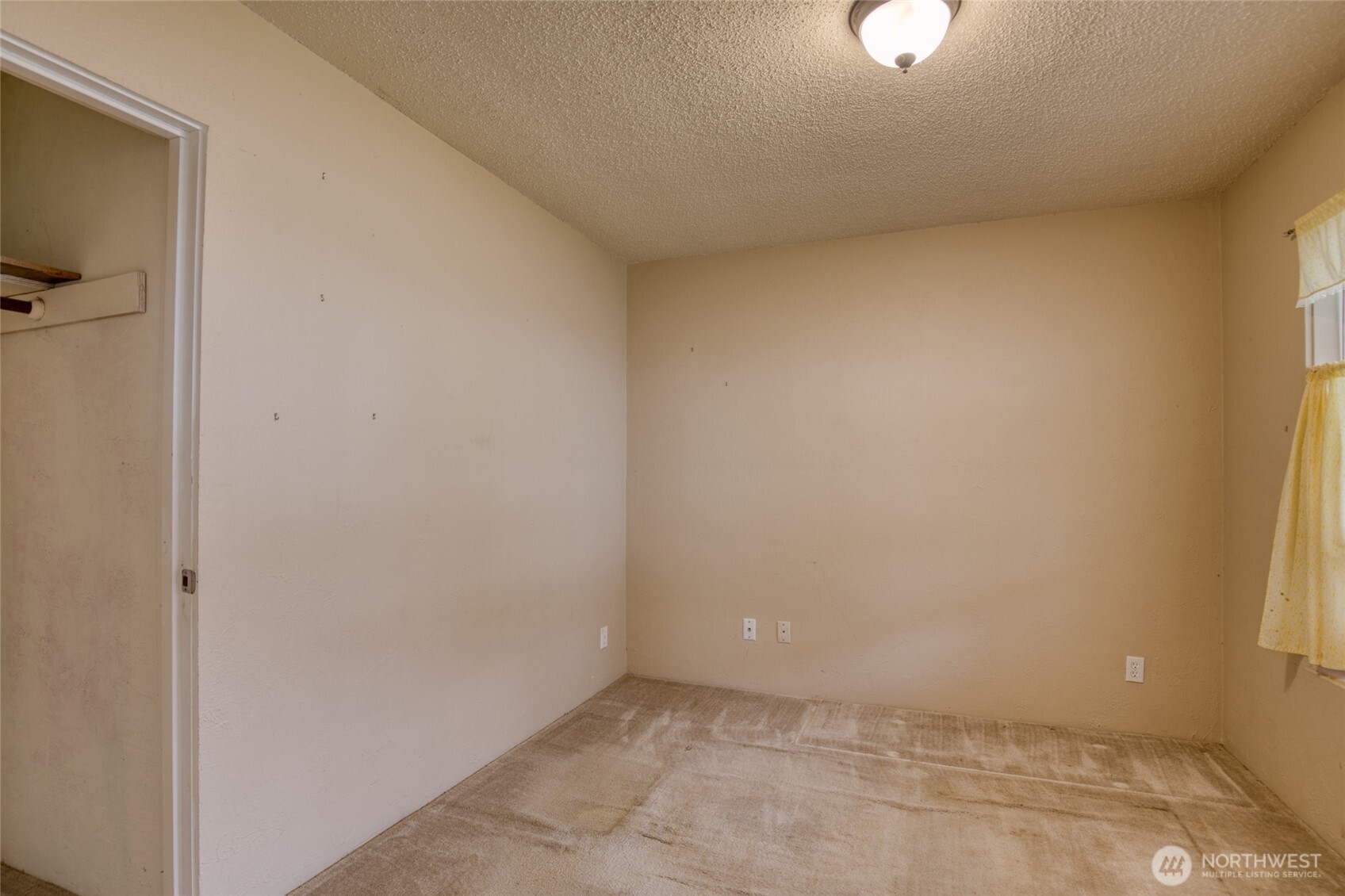 432 Eklund Avenue , Hoquiam, WA 98550