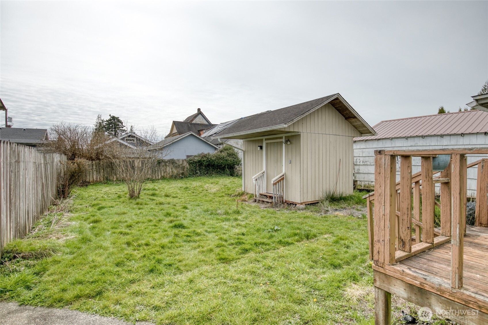 432 Eklund Avenue , Hoquiam, WA 98550