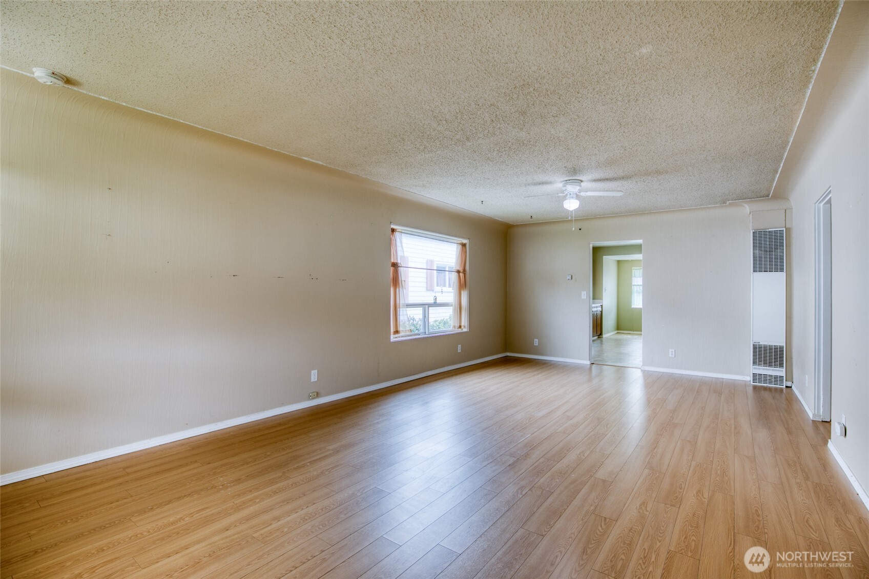 432 Eklund Avenue , Hoquiam, WA 98550