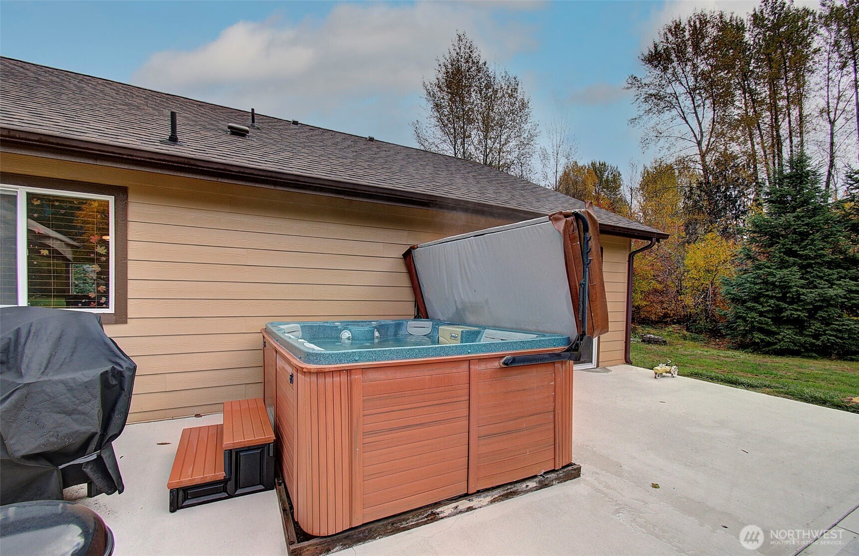 133 Lost Creek Drive , Glenoma, WA 98336