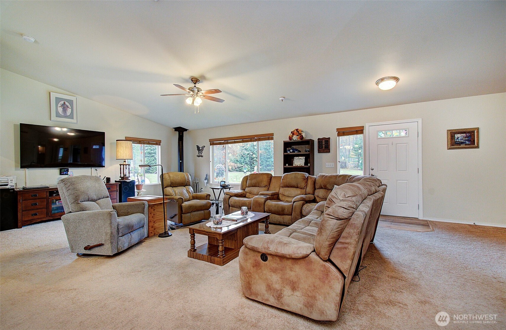 133 Lost Creek Drive , Glenoma, WA 98336