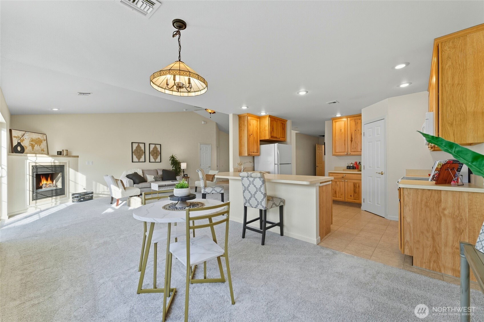 716 SE Songbird Lane , College Place, WA 99324