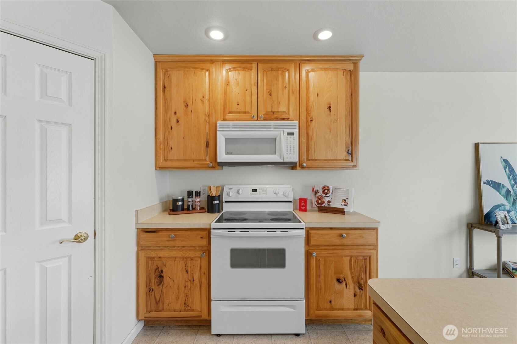 716 SE Songbird Lane , College Place, WA 99324