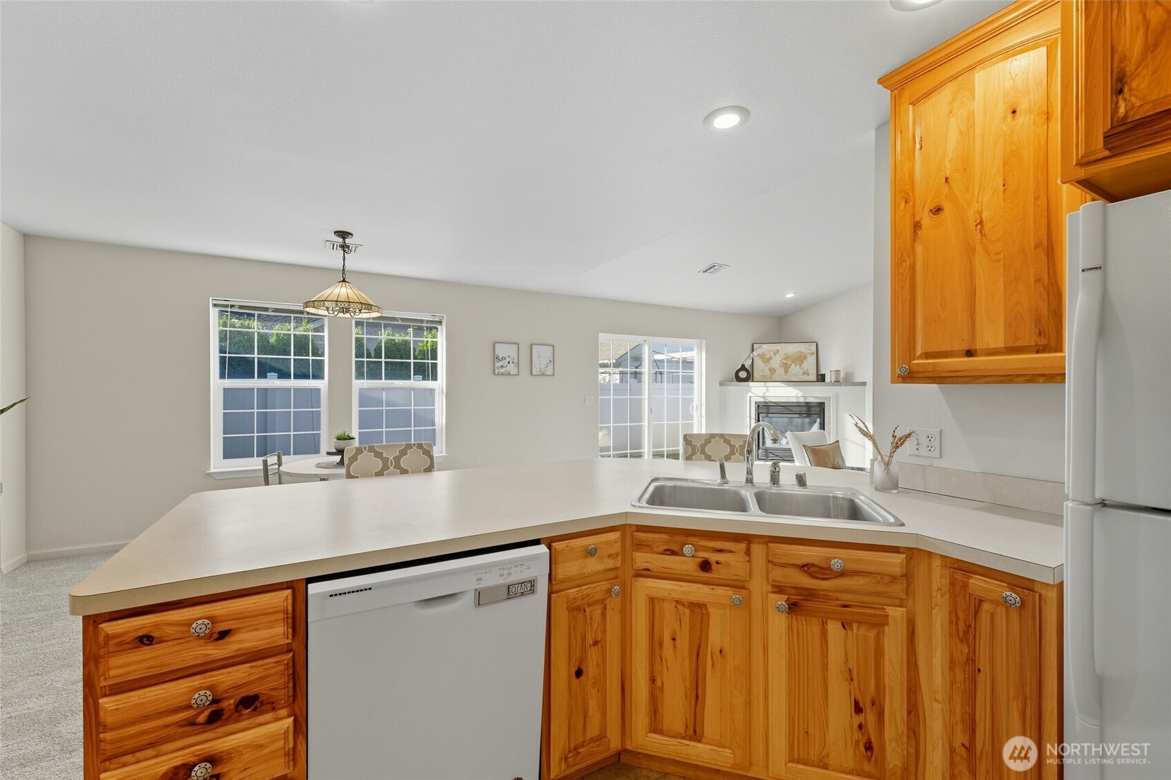 716 SE Songbird Lane , College Place, WA 99324