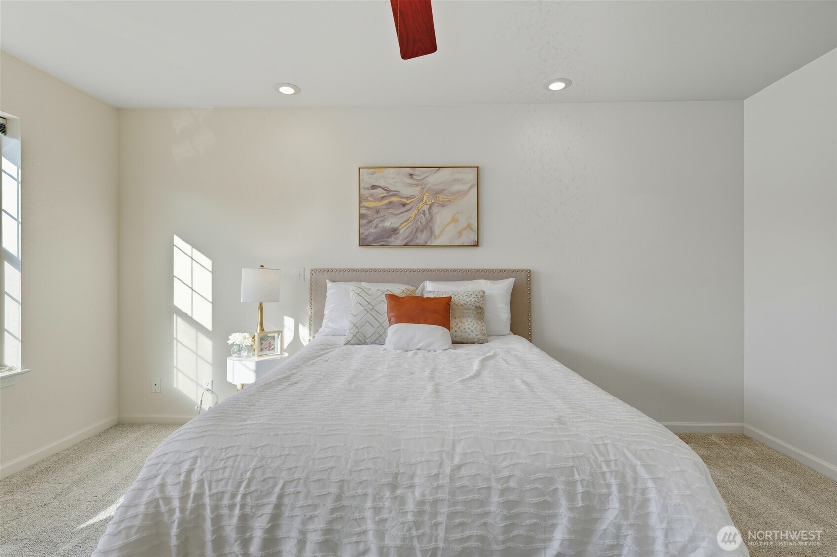 716 SE Songbird Lane , College Place, WA 99324