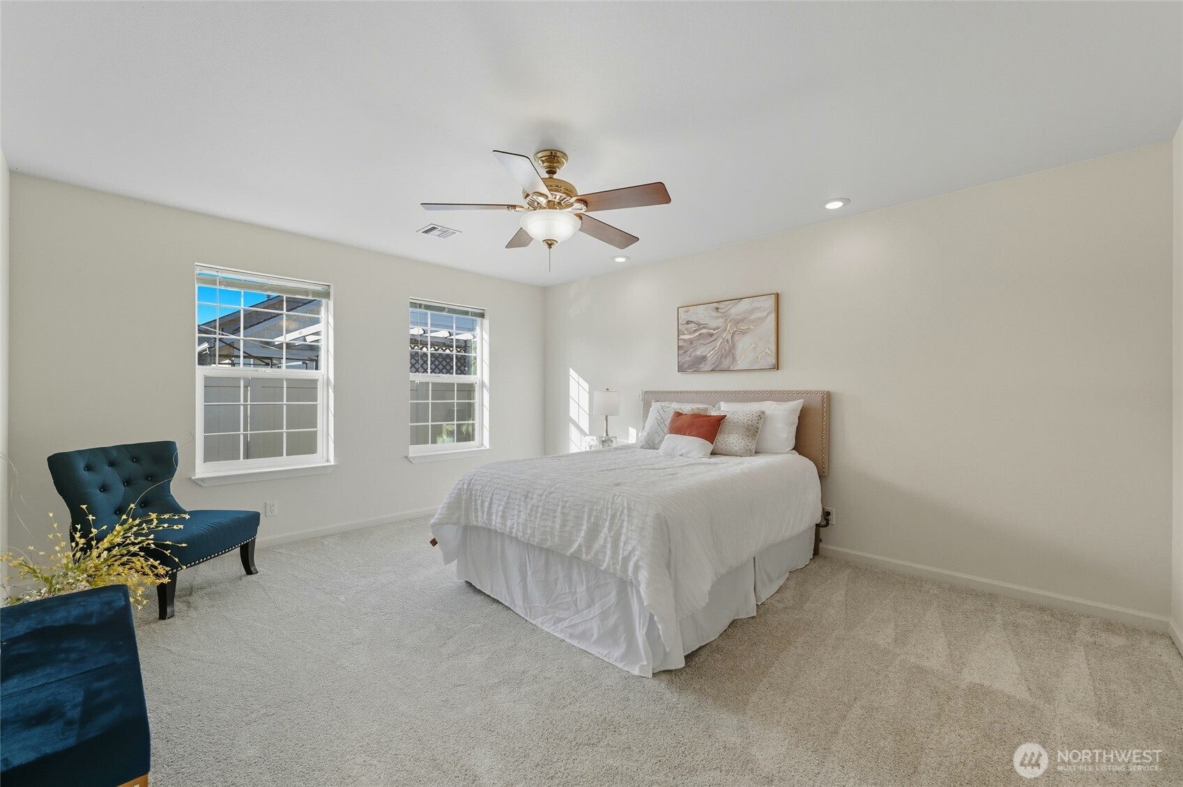 716 SE Songbird Lane , College Place, WA 99324