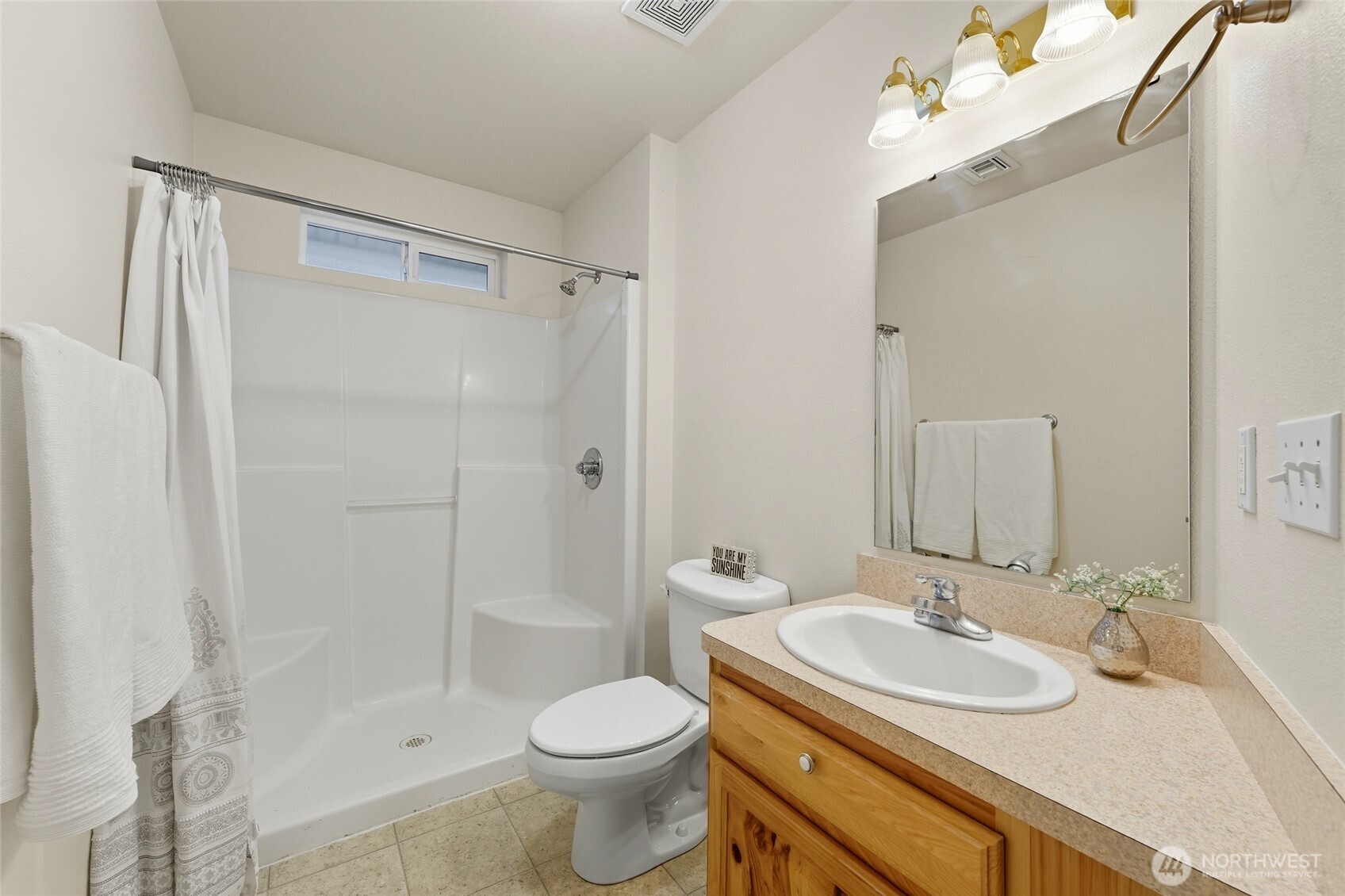 716 SE Songbird Lane , College Place, WA 99324