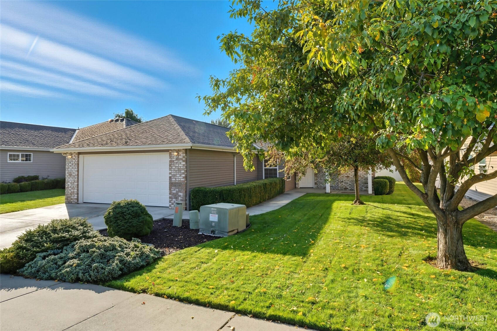 716 SE Songbird Lane , College Place, WA 99324