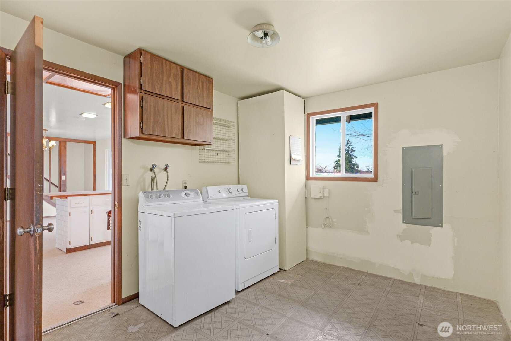 5516 156th Avenue NE, Redmond, WA 98052-5136