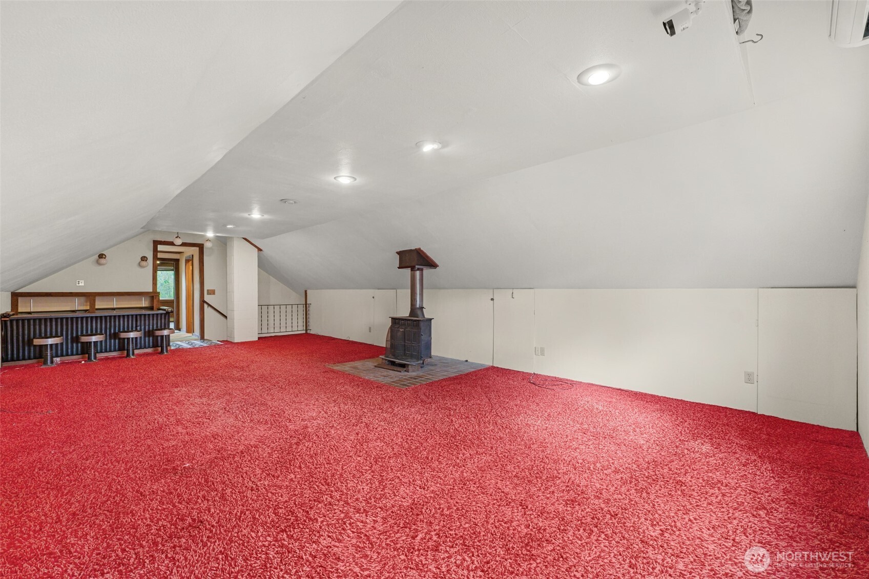 5516 156th Avenue NE, Redmond, WA 98052-5136