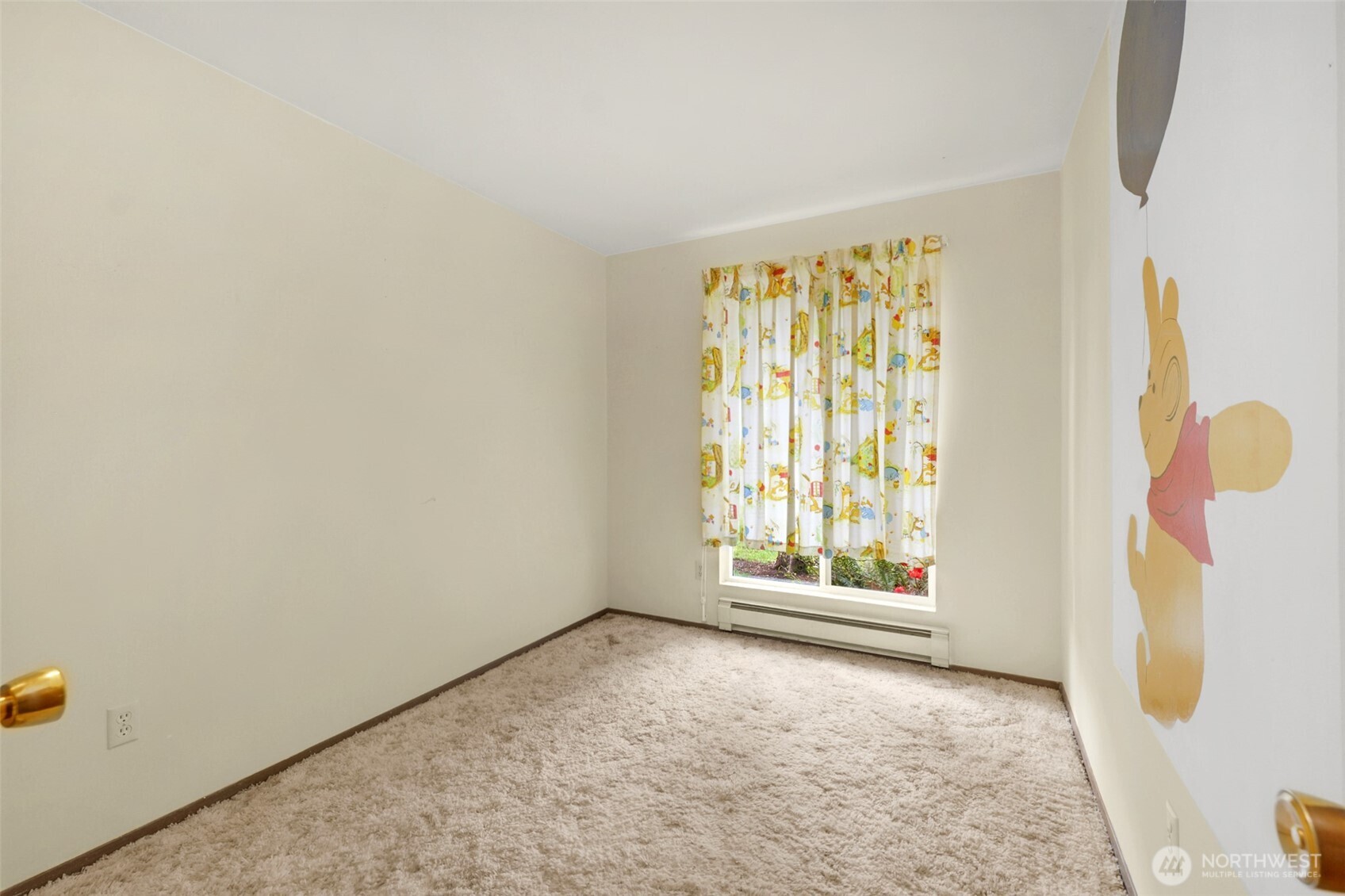 5516 156th Avenue NE, Redmond, WA 98052-5136