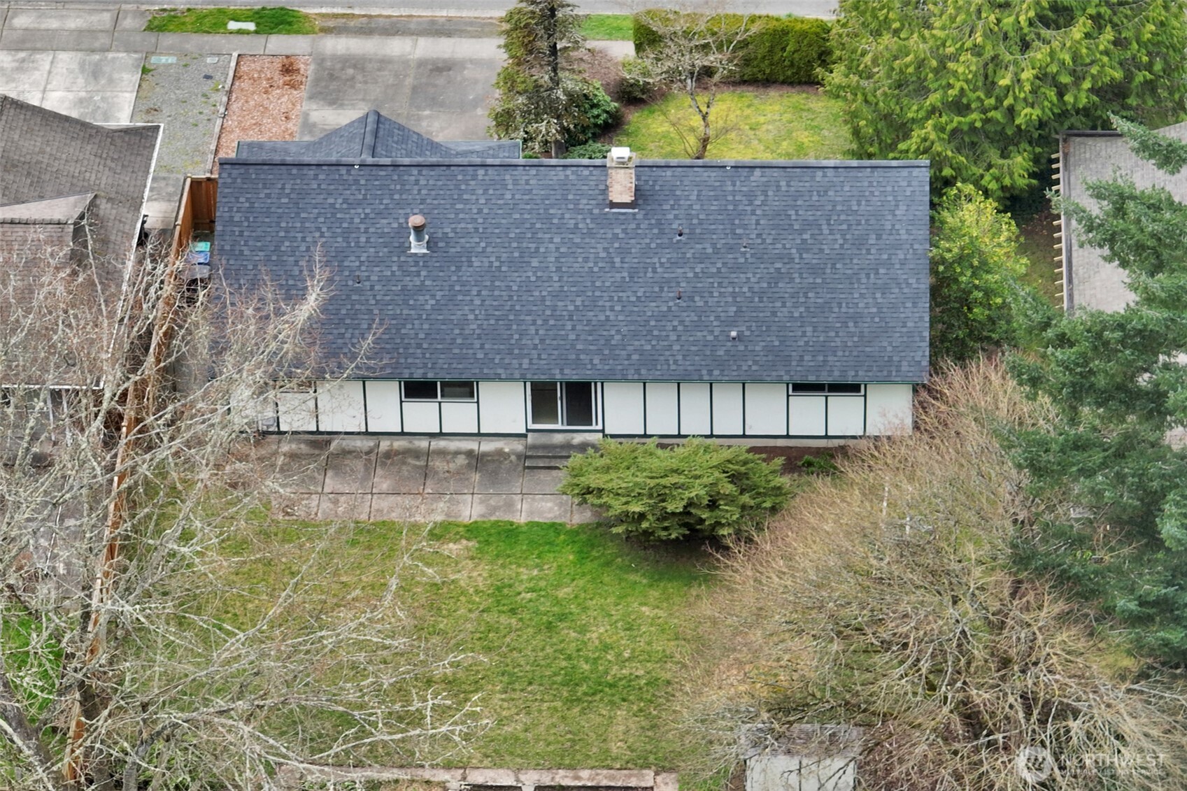5516 156th Avenue NE, Redmond, WA 98052-5136