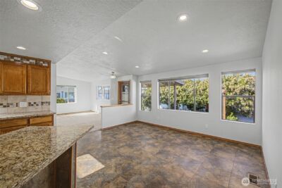 1402 22nd Street NE #509, Auburn, WA 98002 - Photo 3