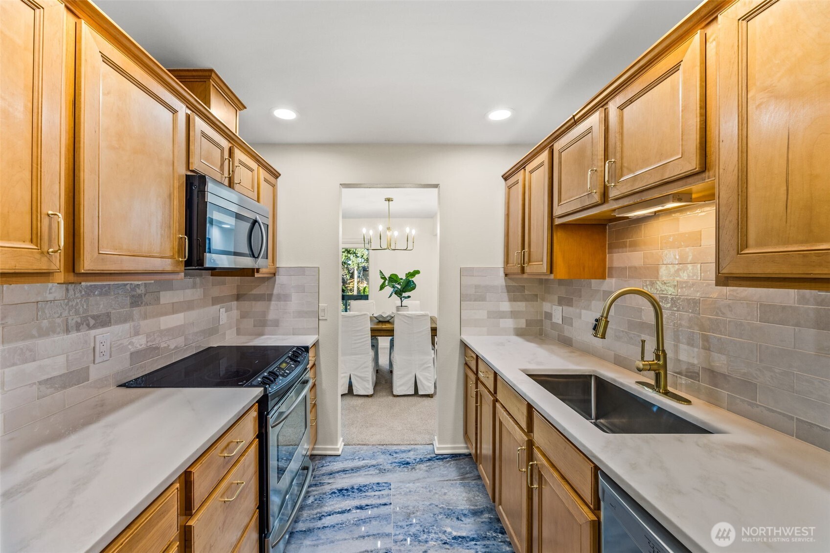 17442 NE 40th Place #D3, Redmond, WA 98052