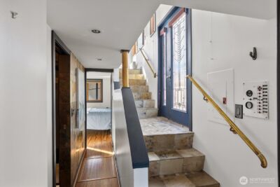 2040 Westlake Avenue N #26, Seattle, WA 98109 - Photo 22