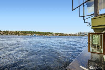 2040 Westlake Avenue N #26, Seattle, WA 98109 - Photo 4