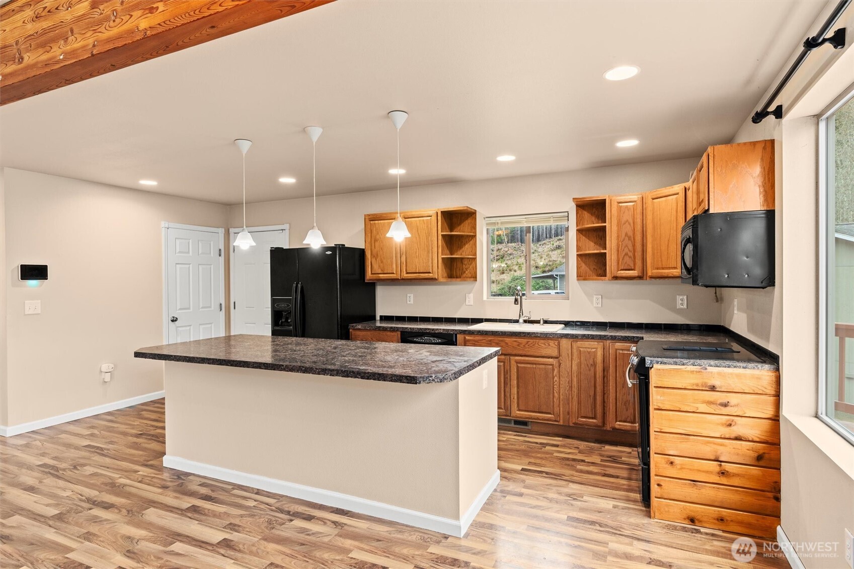 120 W Prairie Loop Road , Elma, WA 98541-9614