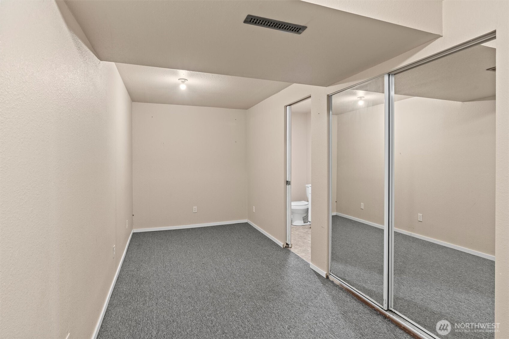 120 W Prairie Loop Road , Elma, WA 98541-9614