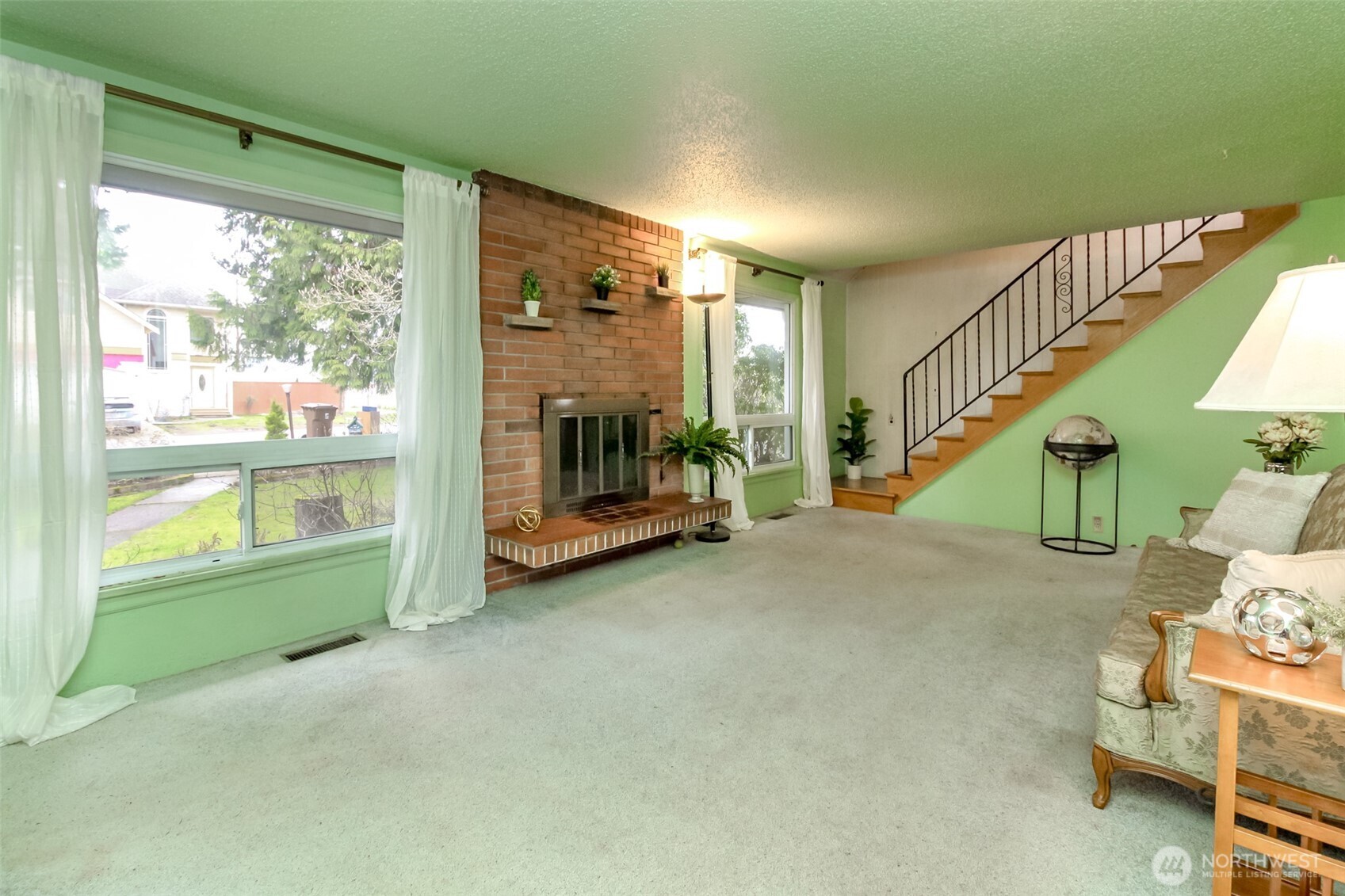 215 E 48th Street , Tacoma, WA 98404