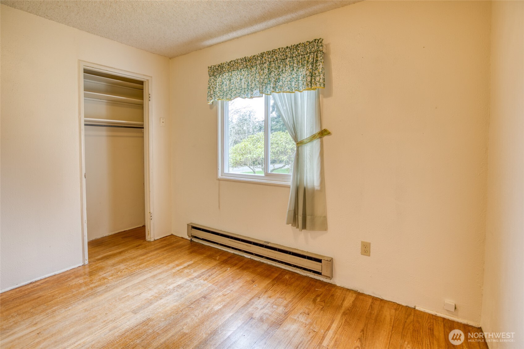 5906 Central Park Drive , Aberdeen, WA 98520