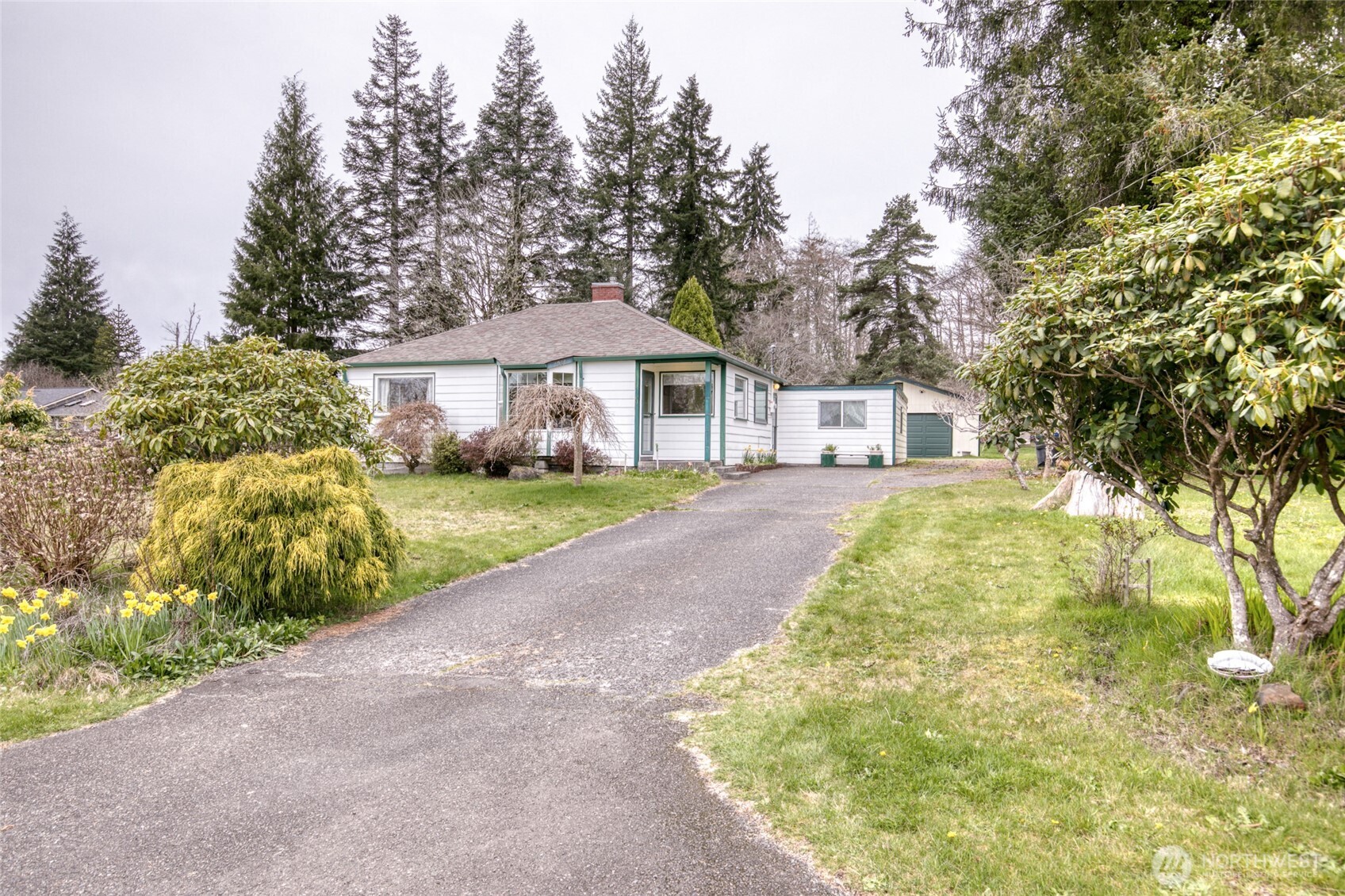 5906 Central Park Drive , Aberdeen, WA 98520