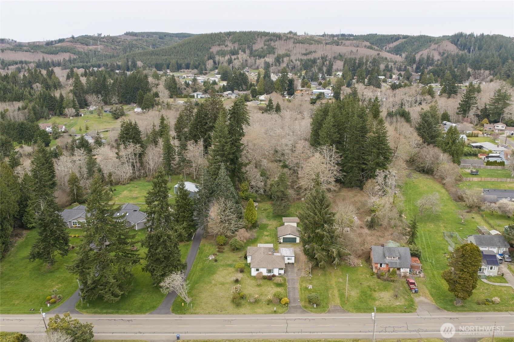 5906 Central Park Drive , Aberdeen, WA 98520