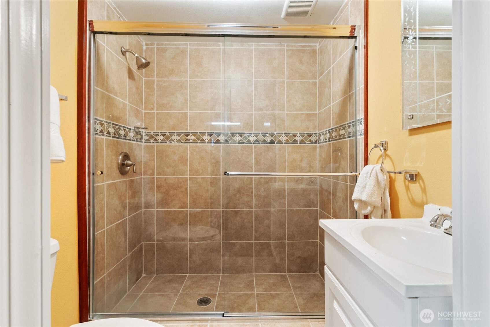 21304 SE 448th Street , Enumclaw, WA 98022